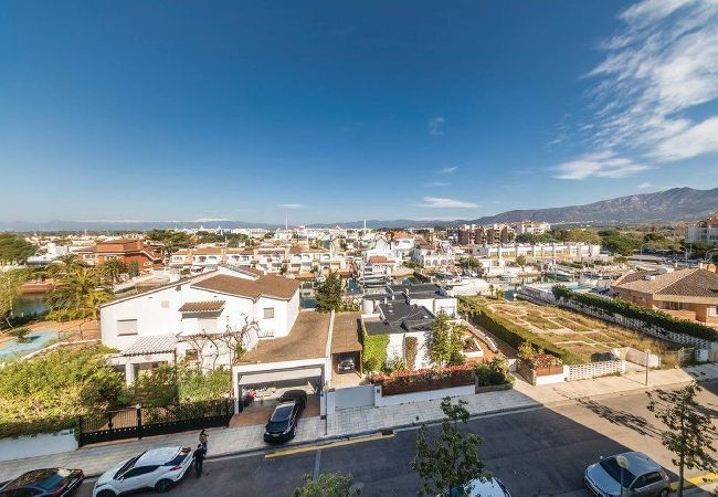 Apartamento en Rosas / Roses - Apartamento en Roses con vistas al canal y piscina AV-52 Apartamento en Rosas / Roses - Apartamento en Roses con vistas al canal y piscina AV-52