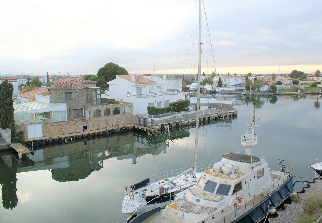Apartamento en Rosas / Roses - Apartamento en Roses con vistas al canal y piscina AV-52 Apartamento en Rosas / Roses - Apartamento en Roses con vistas al canal y piscina AV-52