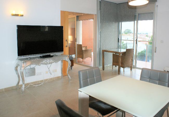 Apartamento en Rosas / Roses - Apartamento en Roses con vistas al canal y piscina AV-52 Apartamento en Rosas / Roses - Apartamento en Roses con vistas al canal y piscina AV-52