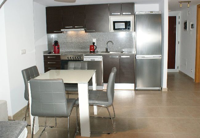 Apartamento en Rosas / Roses - Apartamento en Roses con vistas al canal y piscina AV-52 Apartamento en Rosas / Roses - Apartamento en Roses con vistas al canal y piscina AV-52