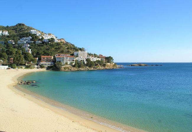 Apartamento en Rosas / Roses - Apartamento en Roses con vistas al canal y piscina AV-52 Apartamento en Rosas / Roses - Apartamento en Roses con vistas al canal y piscina AV-52