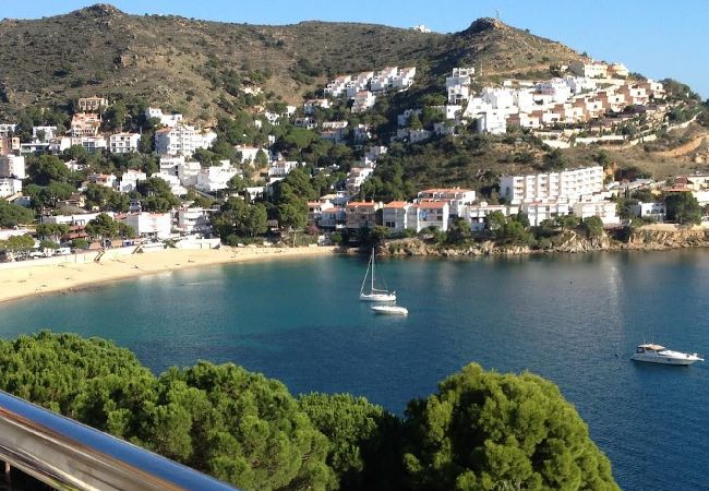 Apartamento en Rosas / Roses - Apartamento vista mar y parking Roses AV-27 Apartamento en Rosas / Roses - Apartamento vista mar y parking Roses AV-27