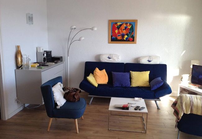Apartamento en Rosas / Roses - Apartamento vista mar y parking Roses AV-27 Apartamento en Rosas / Roses - Apartamento vista mar y parking Roses AV-27