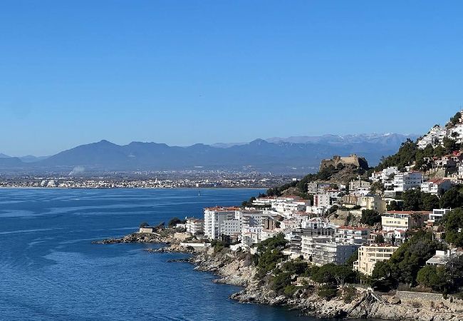 Apartamento en Rosas / Roses - Apartamento vista mar y parking Roses AV-27 Apartamento en Rosas / Roses - Apartamento vista mar y parking Roses AV-27