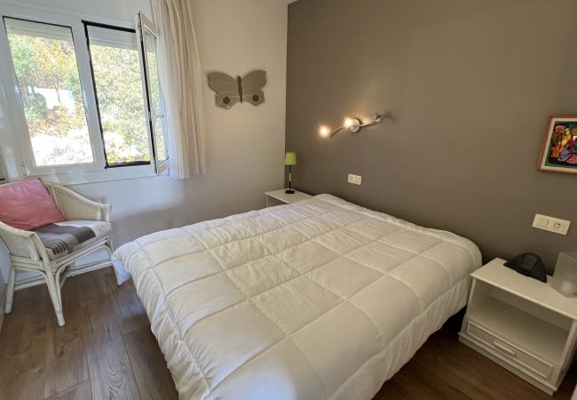Apartamento en Rosas / Roses - Apartamento vista mar y parking Roses AV-27 Apartamento en Rosas / Roses - Apartamento vista mar y parking Roses AV-27
