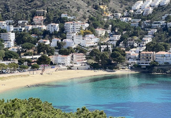 Apartamento en Rosas / Roses - Apartamento vista mar y parking Roses AV-27 Apartamento en Rosas / Roses - Apartamento vista mar y parking Roses AV-27
