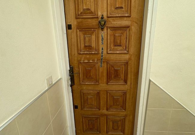 Apartamento en Rosas / Roses - Apartamento vista mar y parking Roses AV-27 Apartamento en Rosas / Roses - Apartamento vista mar y parking Roses AV-27