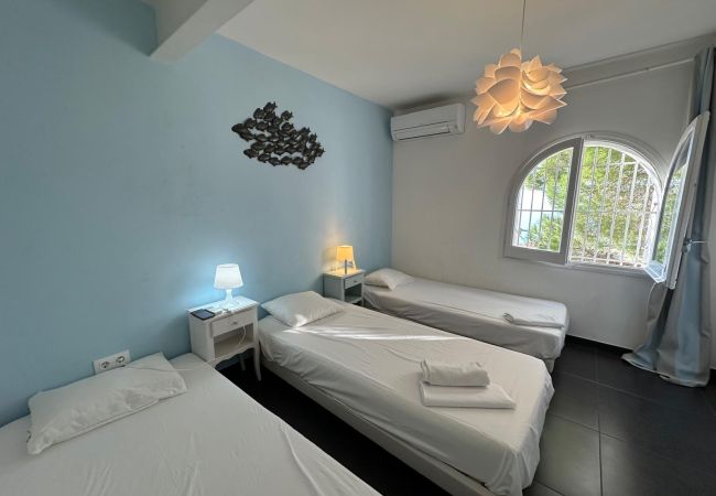 Casa en Rosas / Roses - Villa Eden Roc AV-22 Casa en Rosas / Roses - Villa Eden Roc AV-22
