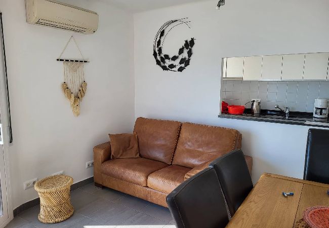 Apartamento en Rosas / Roses - Apartamento primera línea Roses AV-09 Apartamento en Rosas / Roses - Apartamento primera línea Roses AV-09