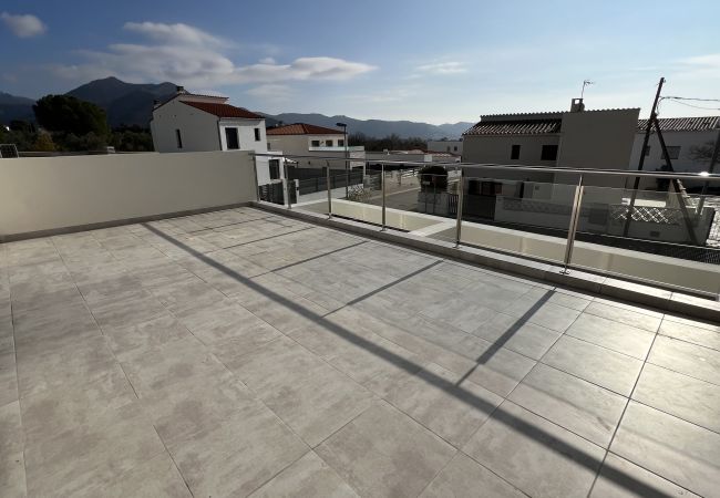 Casa en Rosas / Roses - Casa Moderna en Mas Bosca, Roses con piscina y jardín AV-67 Casa en Rosas / Roses - Casa Moderna en Mas Bosca, Roses con piscina y jardín AV-67