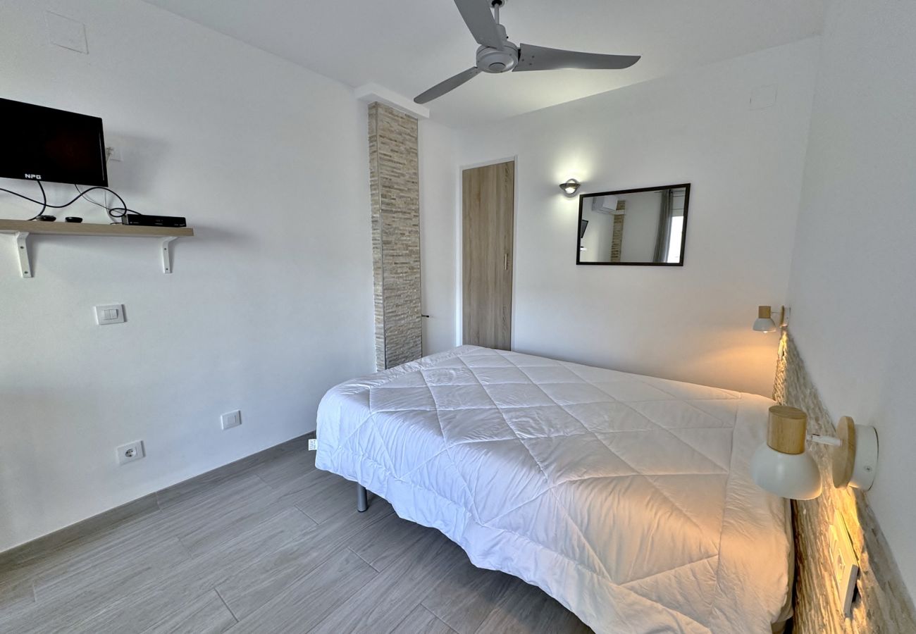 Estudio en Rosas / Roses - Estudio cerca de la playa con terraza AV-80 Estudio en Rosas / Roses - Estudio cerca de la playa con terraza AV-80