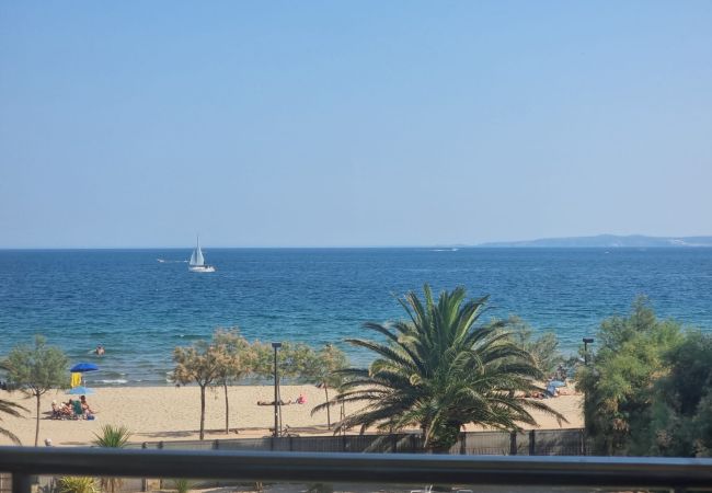Apartamento en Rosas / Roses - Bonito piso con vista mar y parking AV-83
