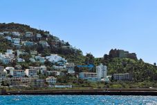 Apartment in Rosas / Roses - Beautiful flat with views of Roses AV-48