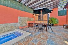Villa in Rosas / Roses - Exceptional Villa with panoramic ocean view AV-81