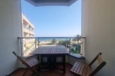 Appartement à Rosas / Roses - Bel appartement avec vue sur la mer et parking AV-83